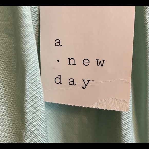 A New Day, NWT/ Mint Floral, long sleeve blouse, L - Picture 11 of 13